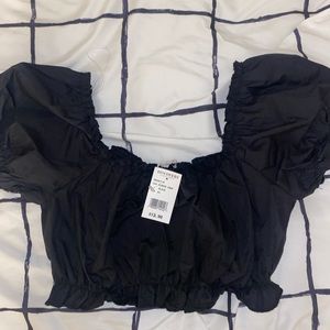 Black Puff Sleeve Crop Top